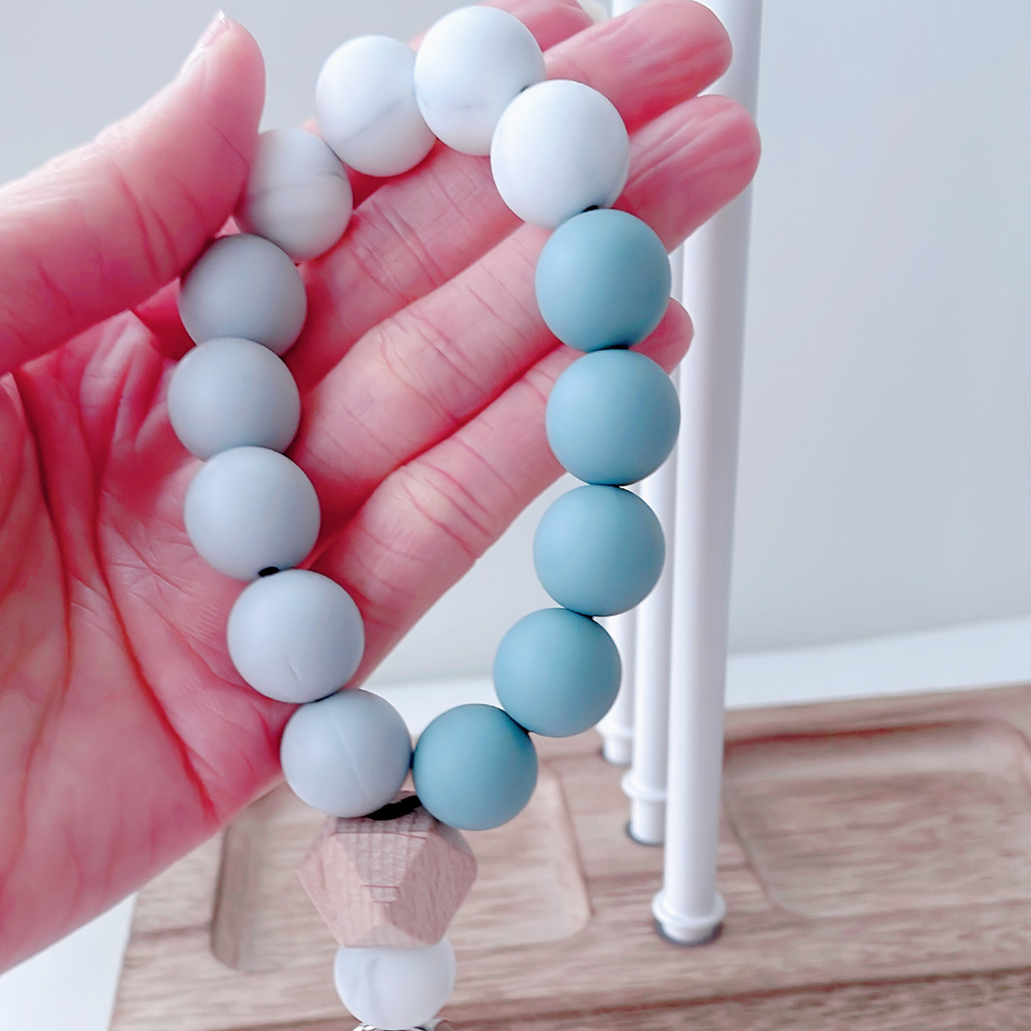 CHABAEBAE Wristlet Keychain, Marble Bracelet Key Holder, Beaded Wrist Keychain